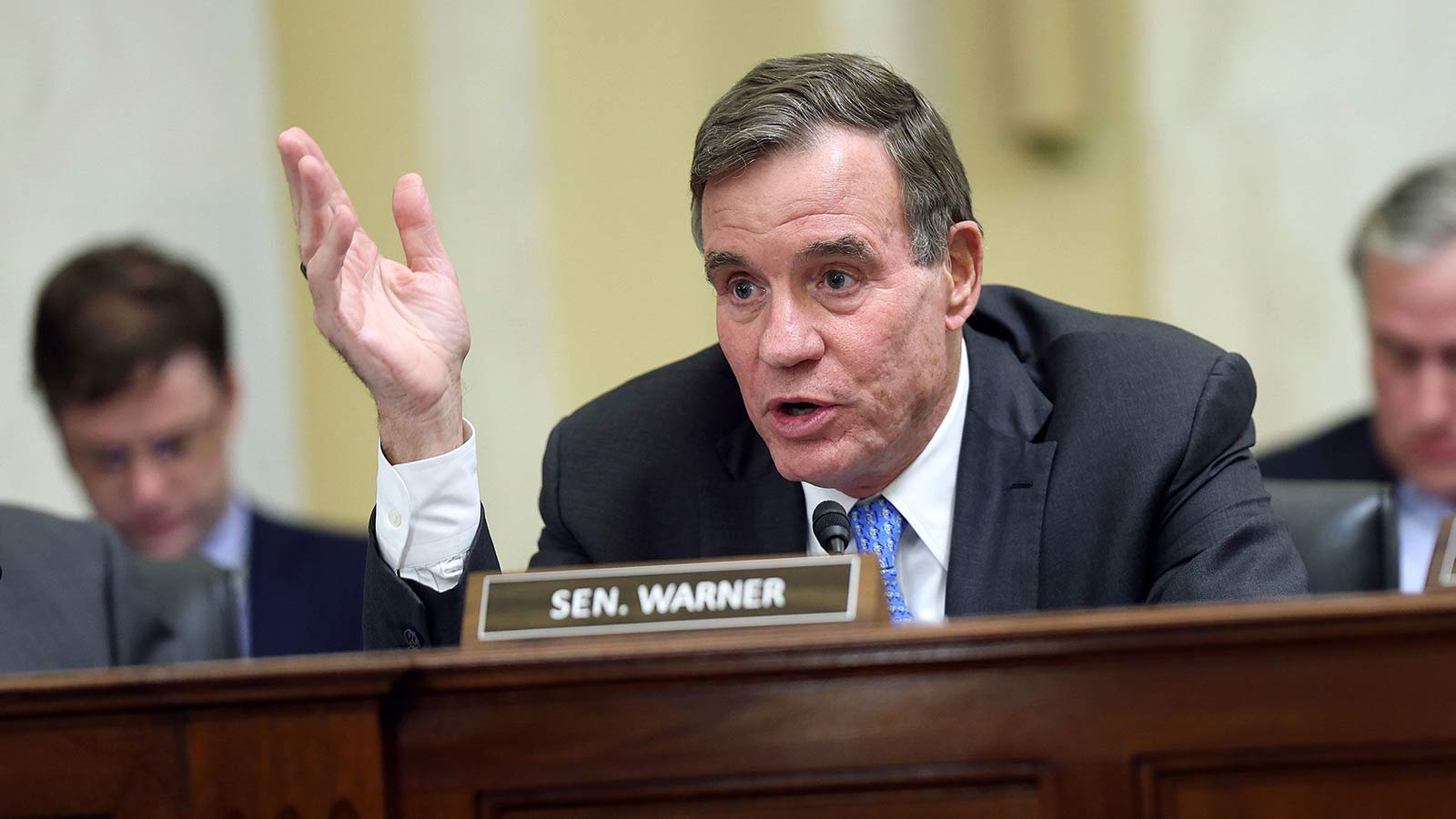 Senator Warner Criticizes Oversight Challenges Amid RFK Jr. Testimony