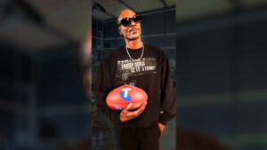 Snoop Dogg Electrifies AFL Grand Final at the MCG