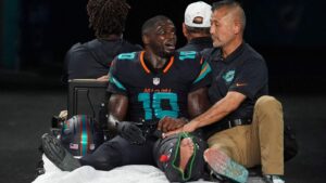Tyreek Hill Injury Update: Dolphins Star’s Dislocated Knee Shakes Monday Night Football Win