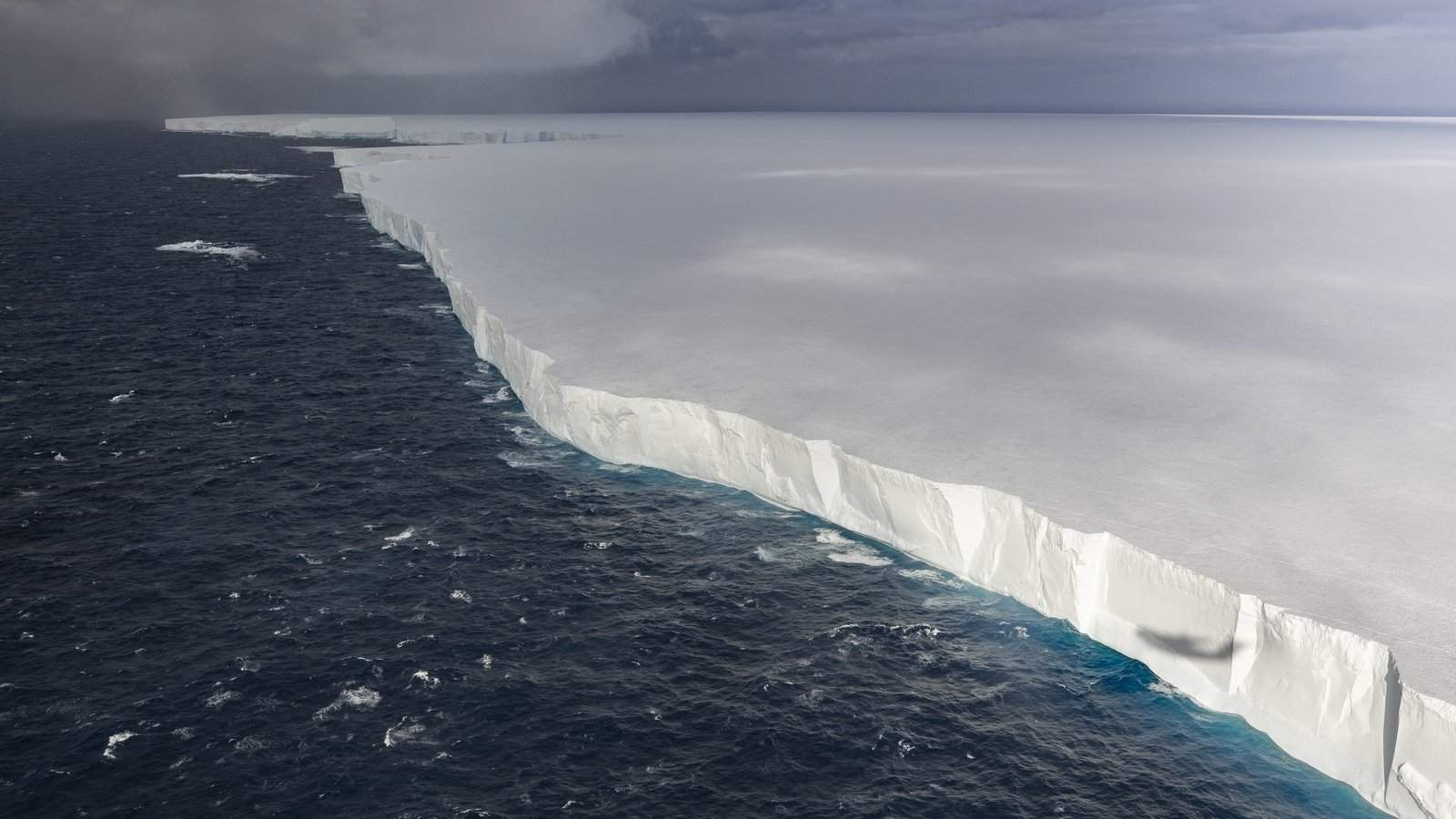 World’s Largest Iceberg A23a Faces Imminent Collapse