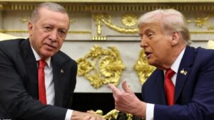 Trump Pressures Erdogan to Halt Russian Oil Imports Amid White House Talks