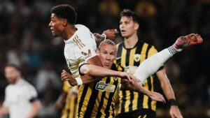 AEK Athens Dominate Aberdeen 6-0: Conference League Milestone and Lessons