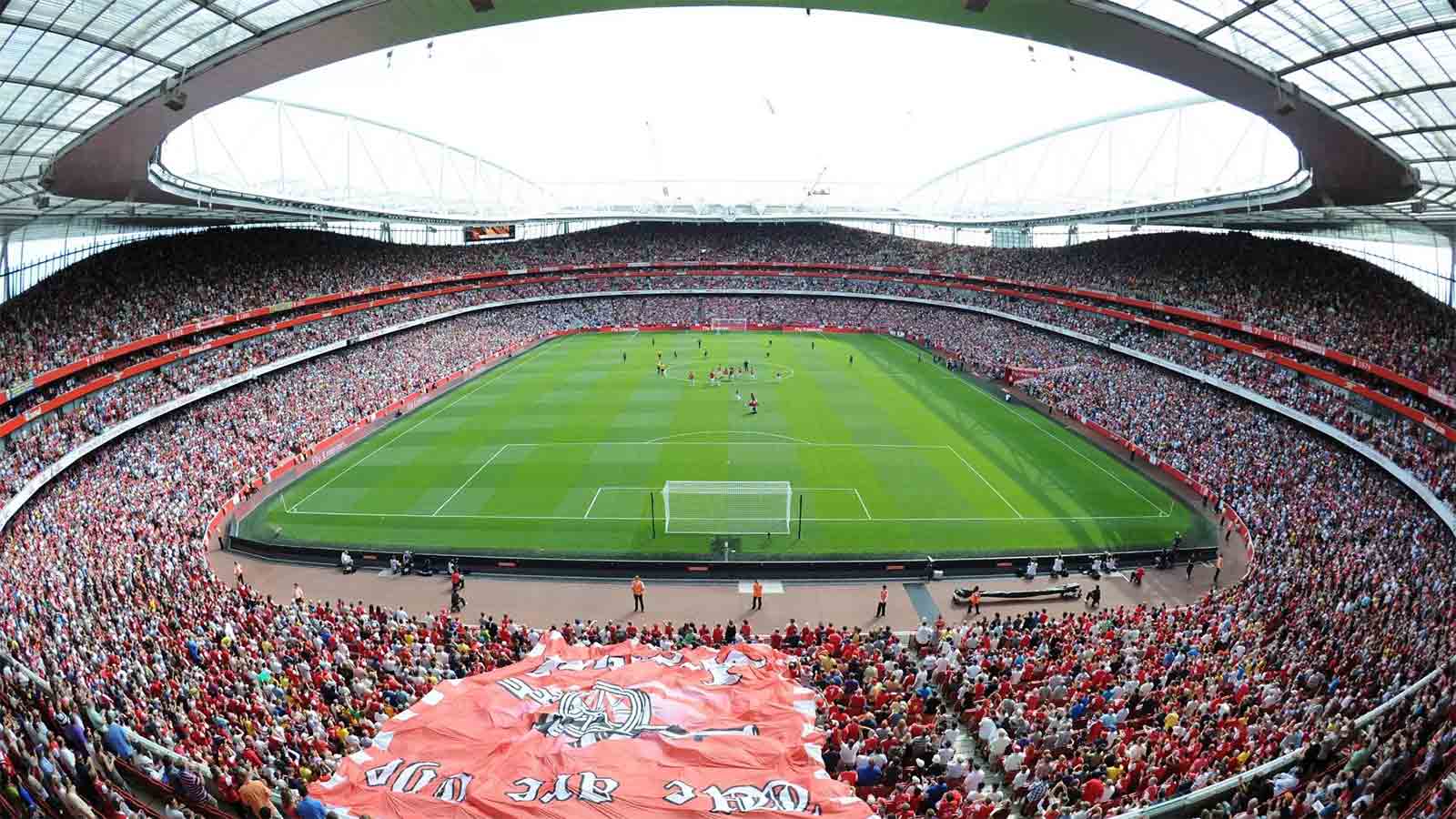 Emirates Stadium: Arsenal’s Fortress and the Tactical Chessboard of Modern Football
