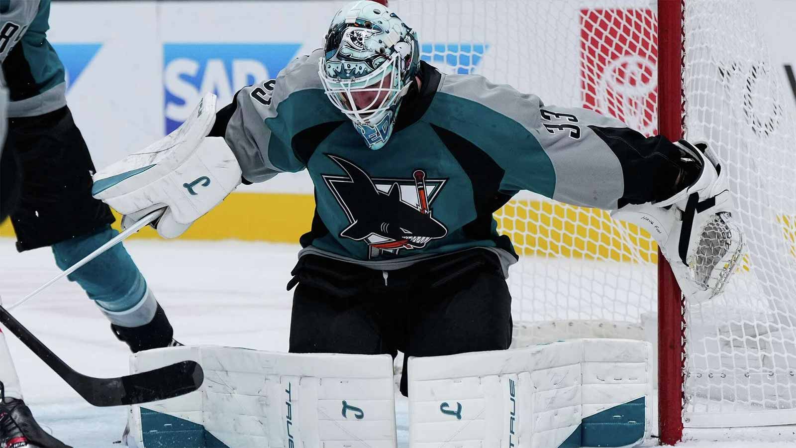 San Jose Sharks Break Home Drought with Explosive 5-2 Victory Over Devils