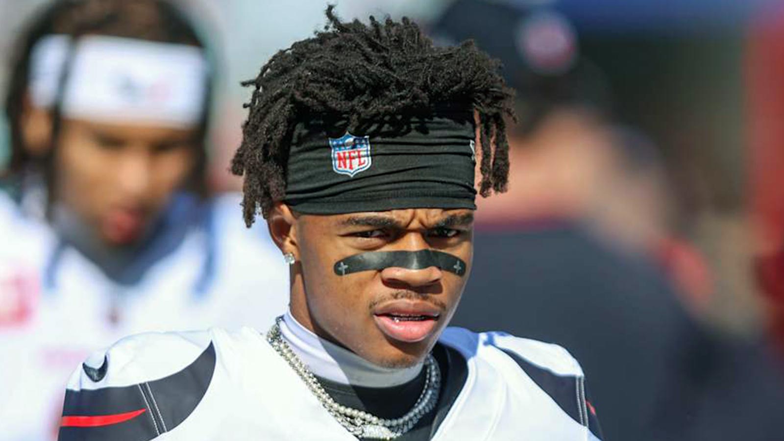 Tank Dell’s Injury Leaves Texans Struggling: How Houston’s Offense Faltered Against Seahawks