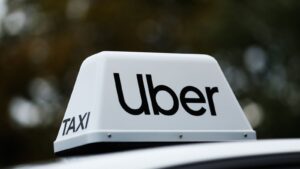 Uber Stock Analysis: Growth, Autonomous Vehicle Ambitions, and Investment Insights
