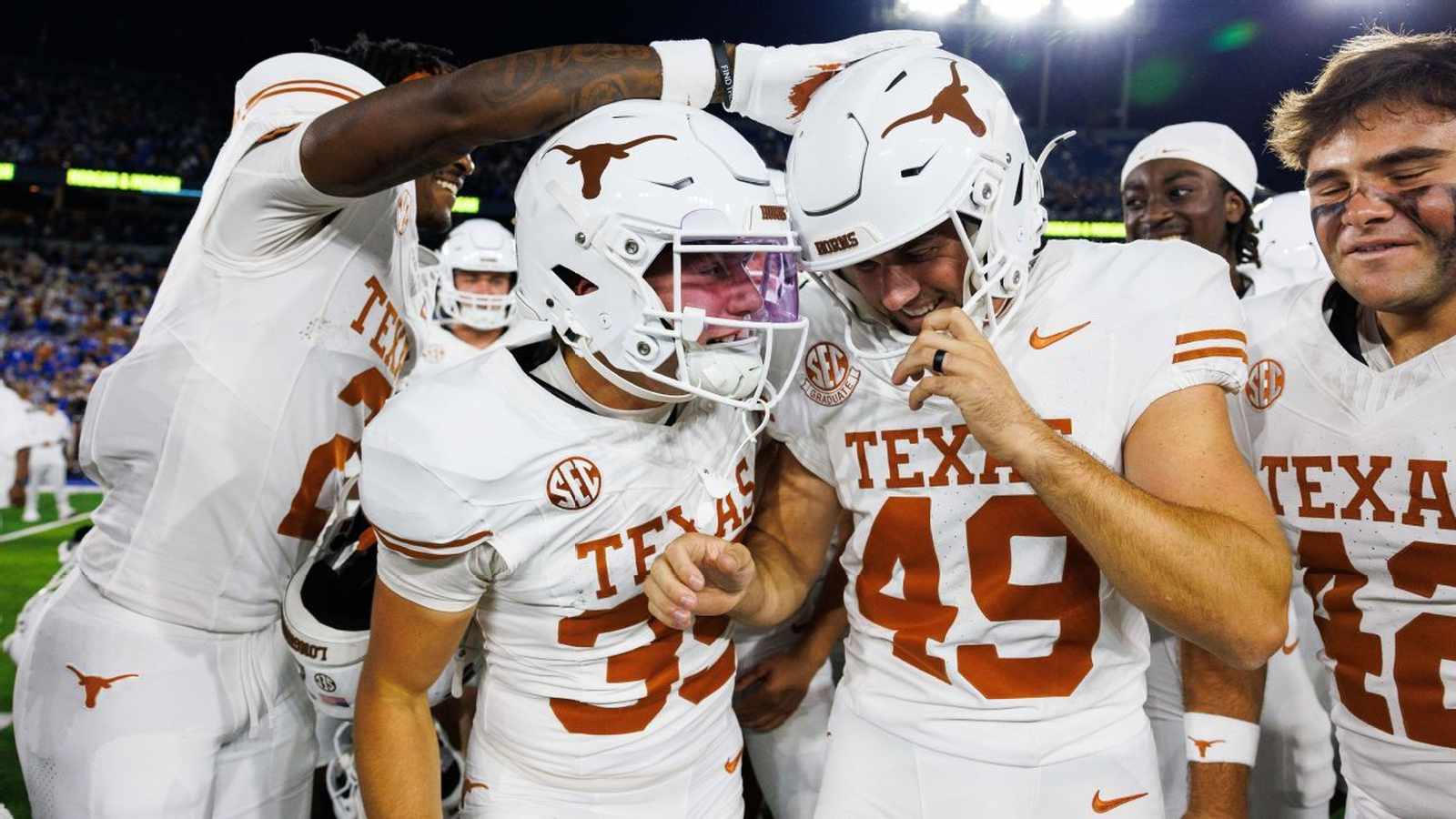 Mason Shipley sealed a critical overtime victory for the Texas Longhorns with a 45-yard field goal, solidifying their standing in the Southeastern Conference. This game highlighted Texas' resilience and Kentucky's missed opportunities.