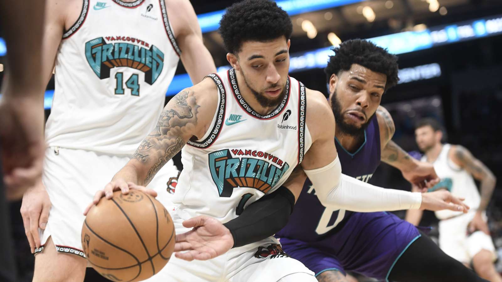 Facing a tough preseason and mounting injuries, the Memphis Grizzlies aim to regroup against the Charlotte Hornets before the NBA regular season begins.