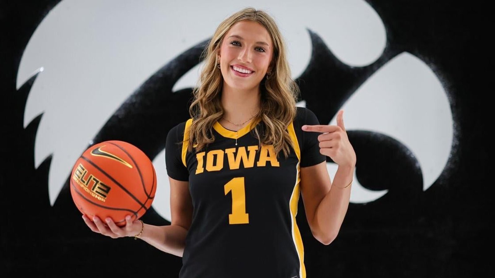 McKenna Woliczko Chooses Iowa: A Five-Star Talent Set to Redefine Hawkeyes Women’s Basketball