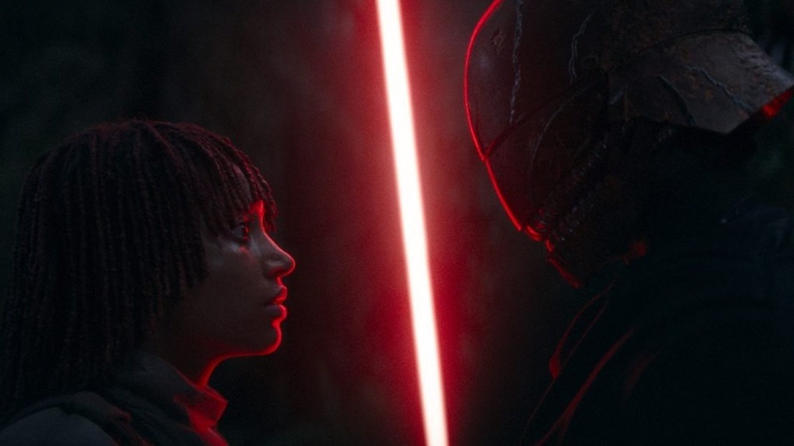 Ben Affleck’s first Batman costume test, revealed by Zack Snyder, ignited excitement among fans and cemented a new visual legacy for the DC universe. The image not only showcased Snyder’s gritty vision but also fueled community hopes for the franchise’s future.