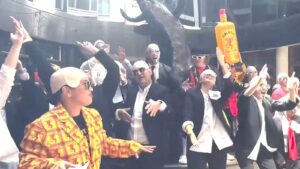 Fridayz Live Rocks Sydney: Pitbull’s Arrival Sparks Flash Mob and Star Buzz