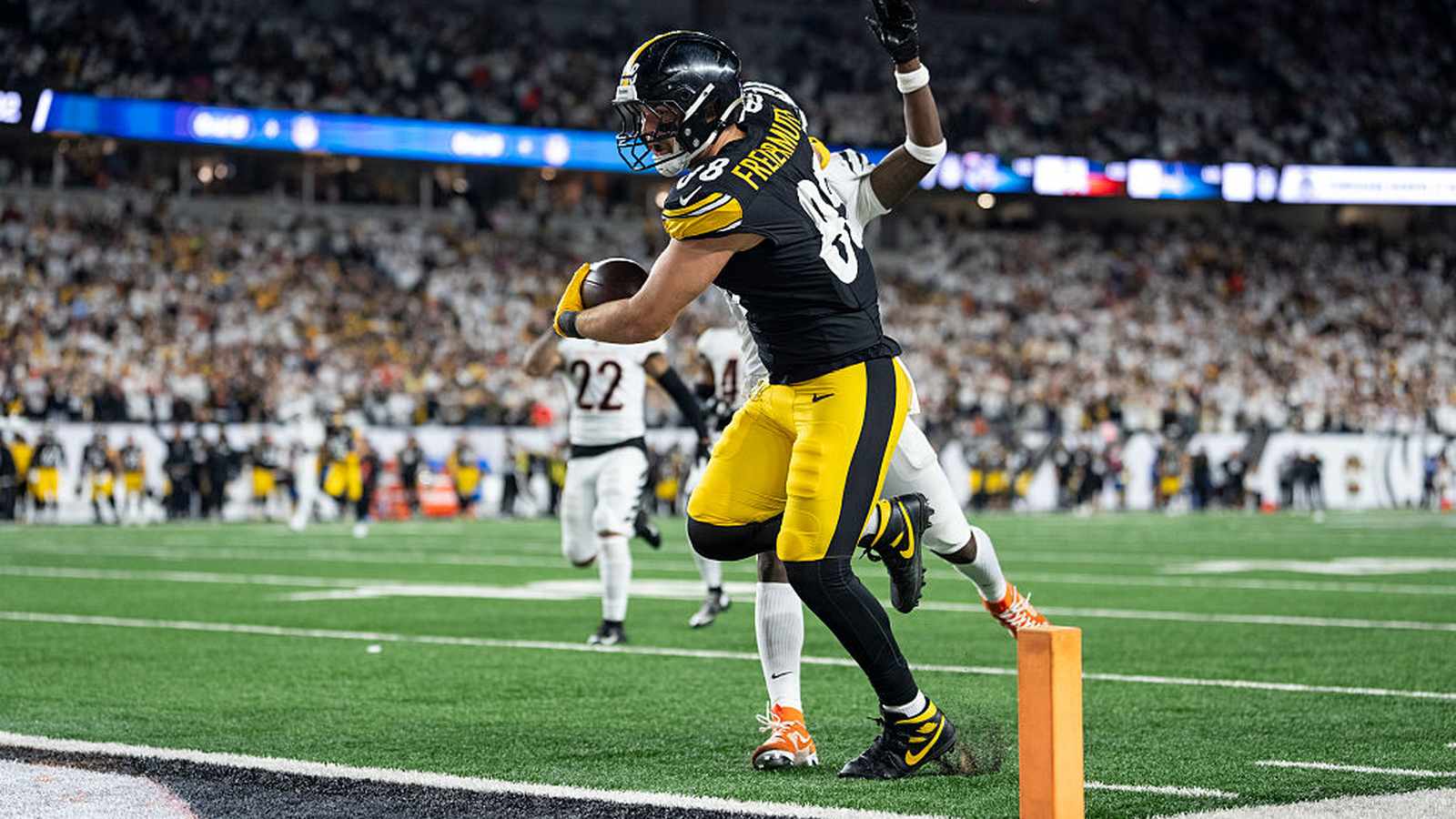 Tight Ends Day: Week 8 Fantasy Football Start ‘Em, Sit ‘Em—Key Matchups, Analytics & NFL Trends