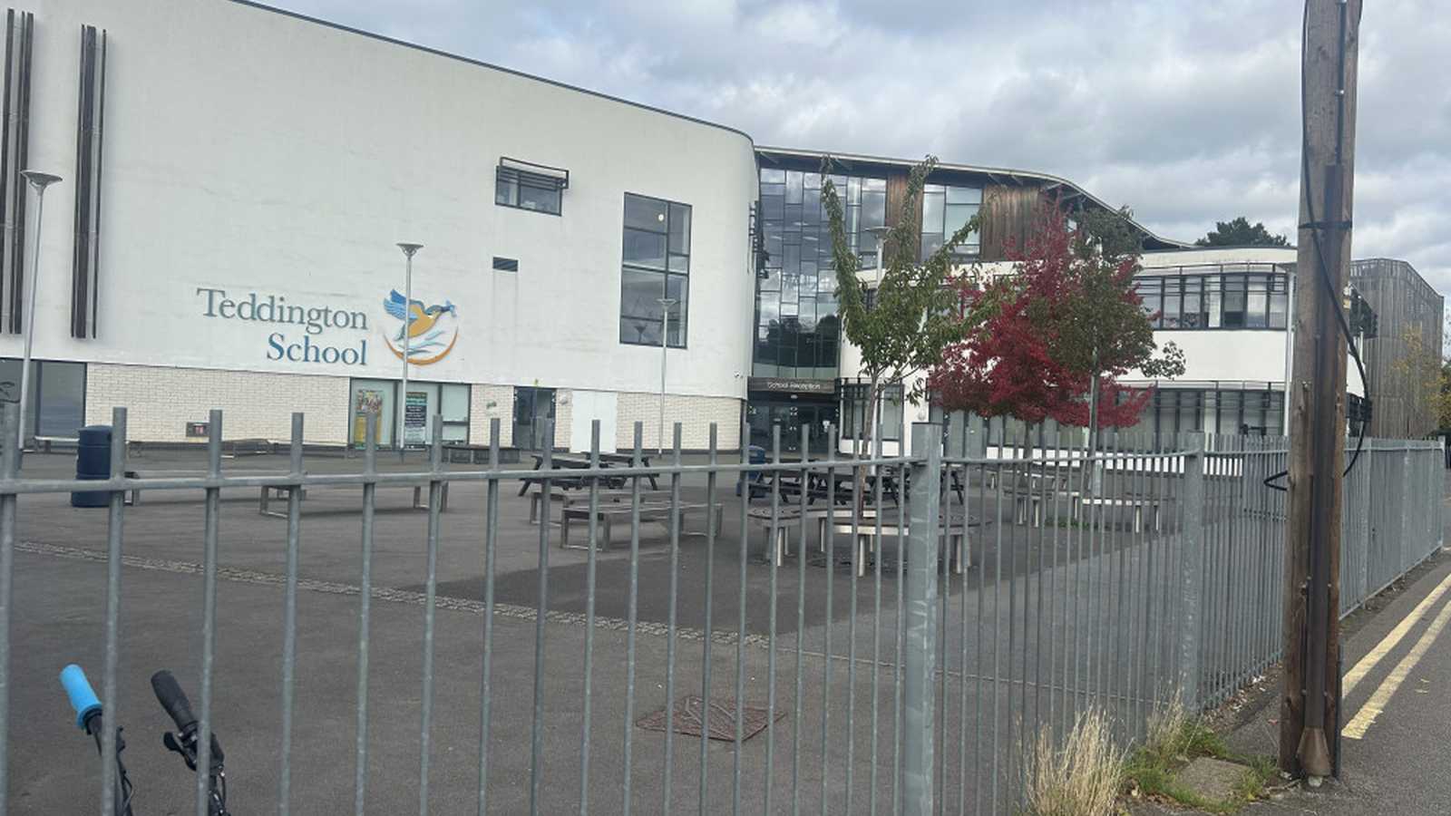 Teddington School Closure: Contractor Dies Near Entrance, Pupils Sent Home