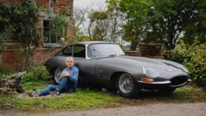 Rowan Atkinson’s Legendary Jaguar E-Type from ‘Man vs. Bee’ Heads to Auction: Restoration, History, and Collector Buzz