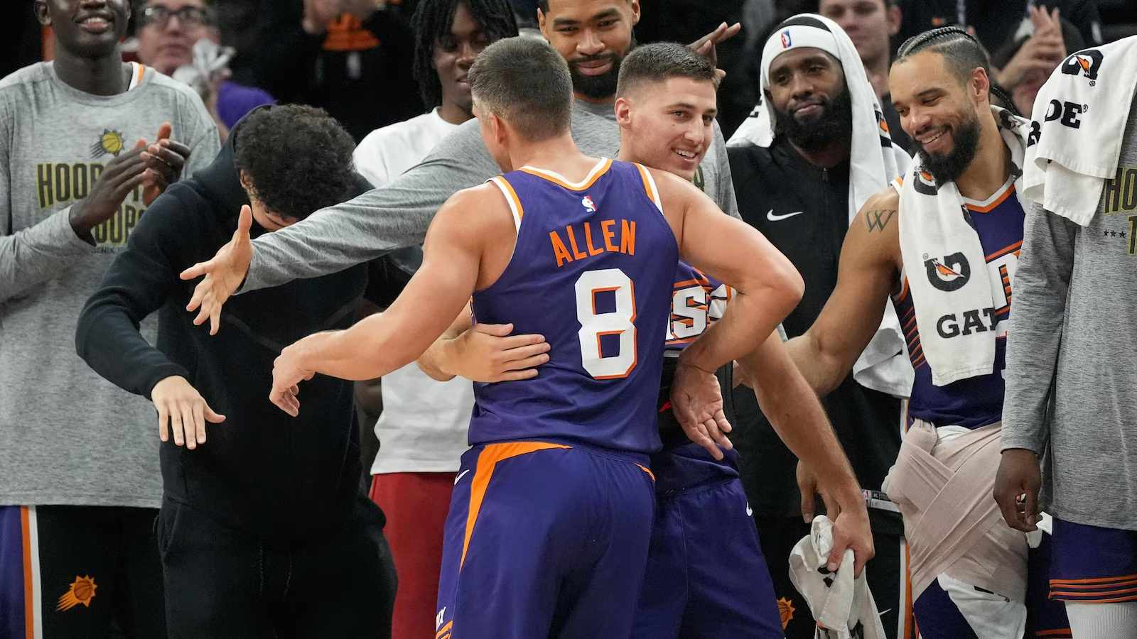 Grayson Allen delivered a franchise-record performance with 42 points and 10 three-pointers, powering the Phoenix Suns past the New Orleans Pelicans and sparking MVP chants in Phoenix.