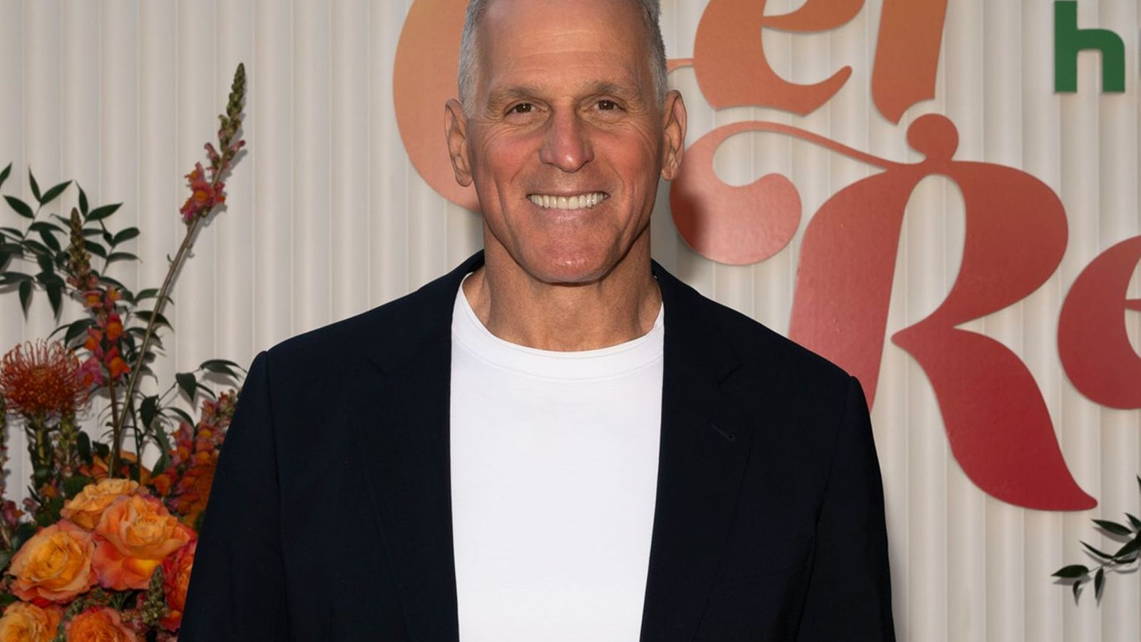 In the season 2 finale of The Golden Bachelor, Mel Owens made headlines by giving Peg Munson a promise ring instead of an engagement, reflecting a new approach to love and commitment in later life.