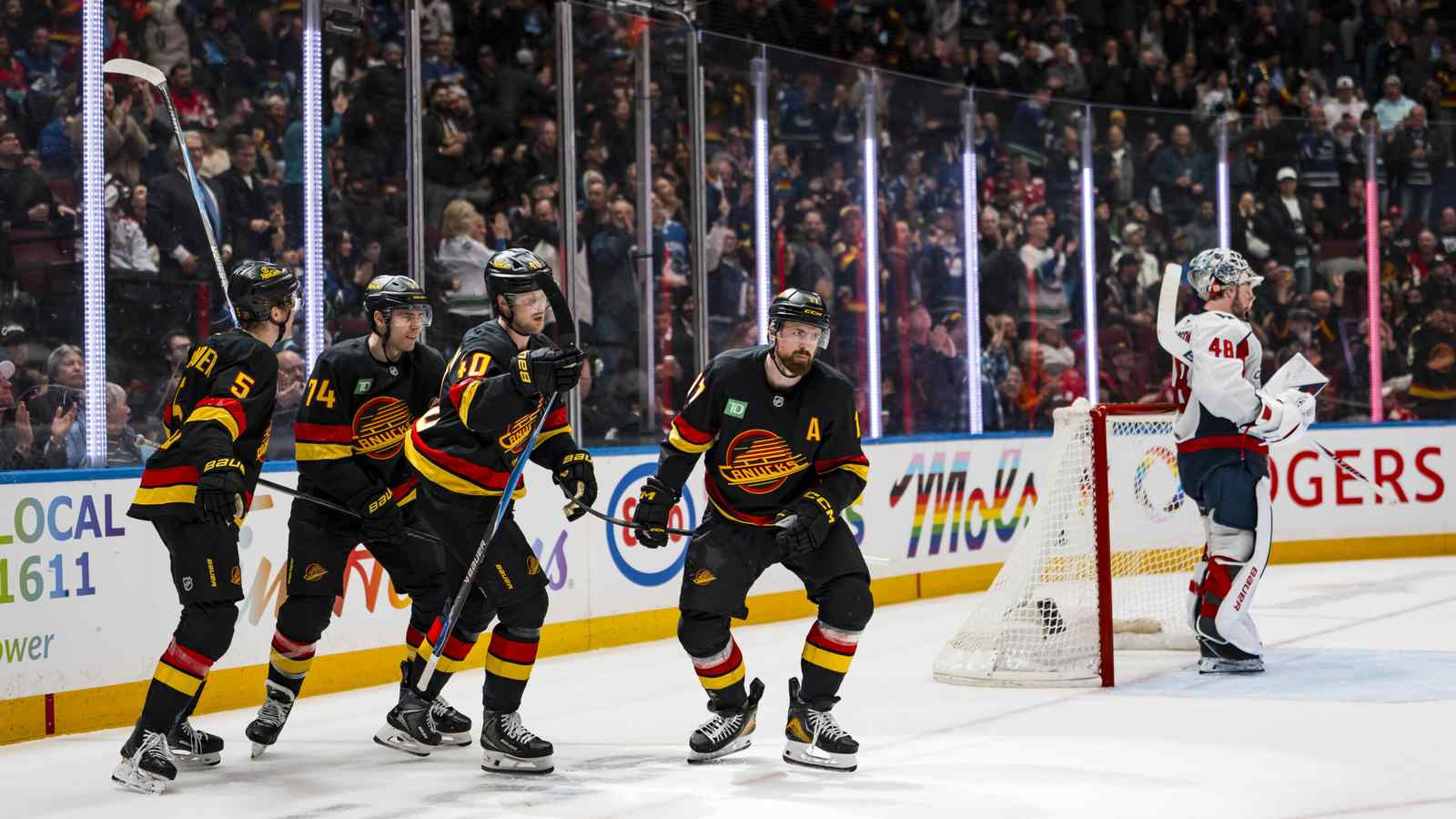 Washington Capitals Struggle in 4-3 Loss to Vancouver Canucks