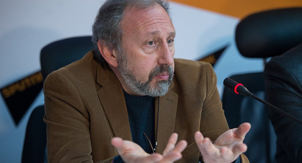 Հանրային ռադիոյի մի շարք աշխատակիցներ պահանջում են տնօրեն Մարկ Գրիգորյանի հրաժարականը