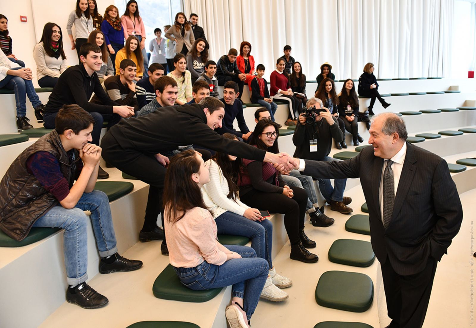 Շատ կարևոր է, որ այս կենտրոնը չդառնա երեխաներին հողից, գյուղից կտրելու ճանապարհ. Արմեն Սարգսյան