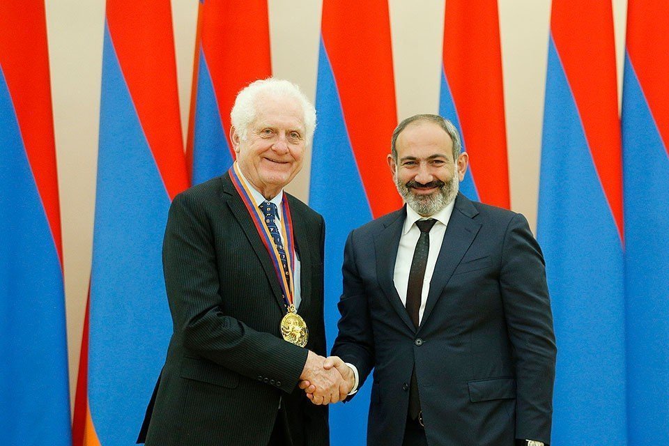 Ջեյմս Թրուշարդը՝ ՏՏ ոլորտում համաշխարհային ներդրման համար ՀՀ պետական մրցանակակիր