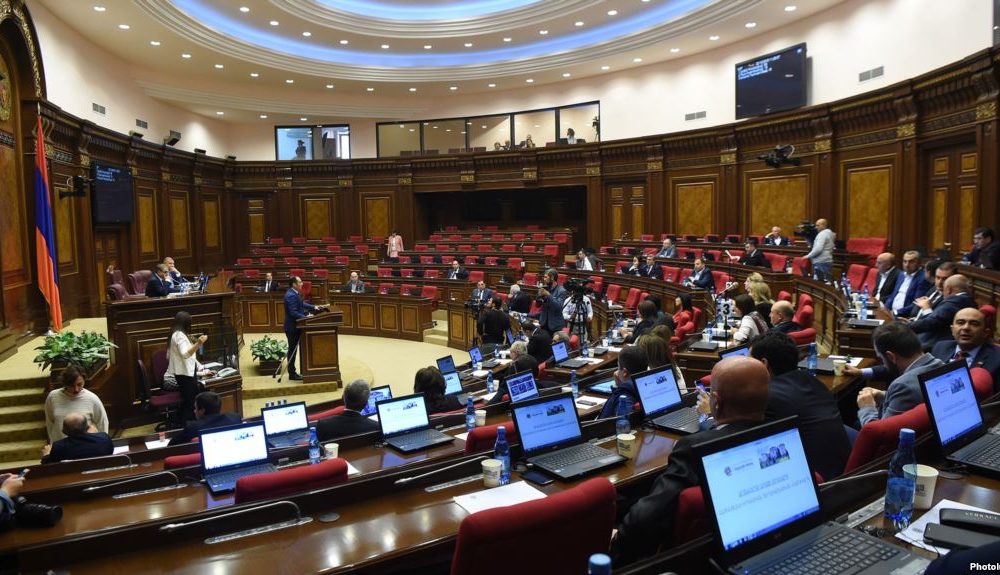 Արամ Հարությունյանը դեռ անձեռնմխելի է. քվորում չկա