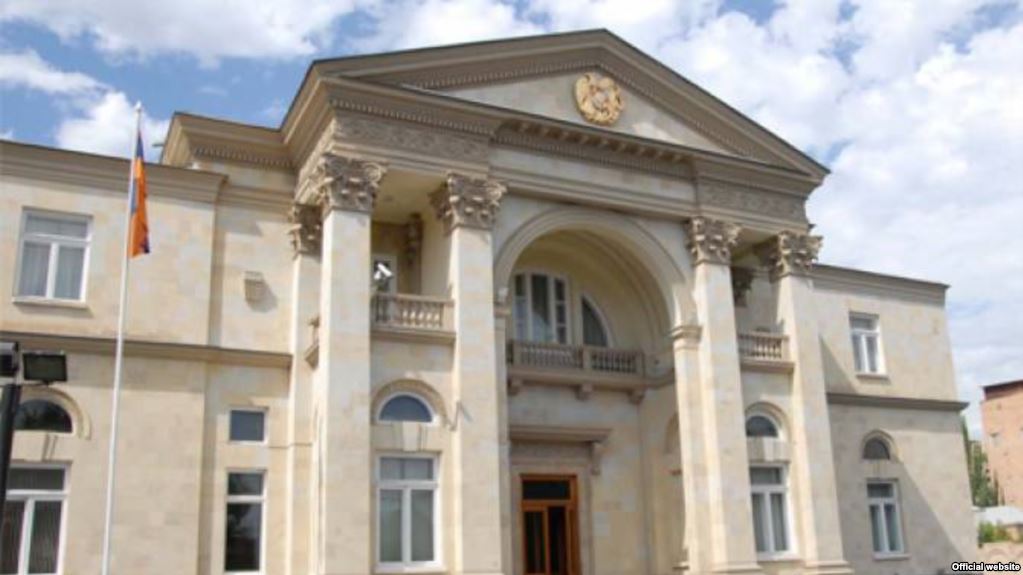 Բաղրամյան 26-ը դառնում է նախագահի նստավայր. ԱԺ օրենքը ստորագրվել է