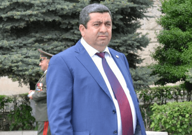 Առաքել Մովսիսյանը մեկնել է երկրից