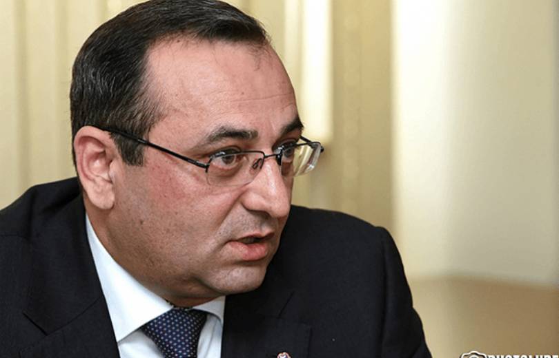 «Չպետք է տարվել իշխանություն ունենալու մոլուցքով»,-Արծվիկ Մինասյան