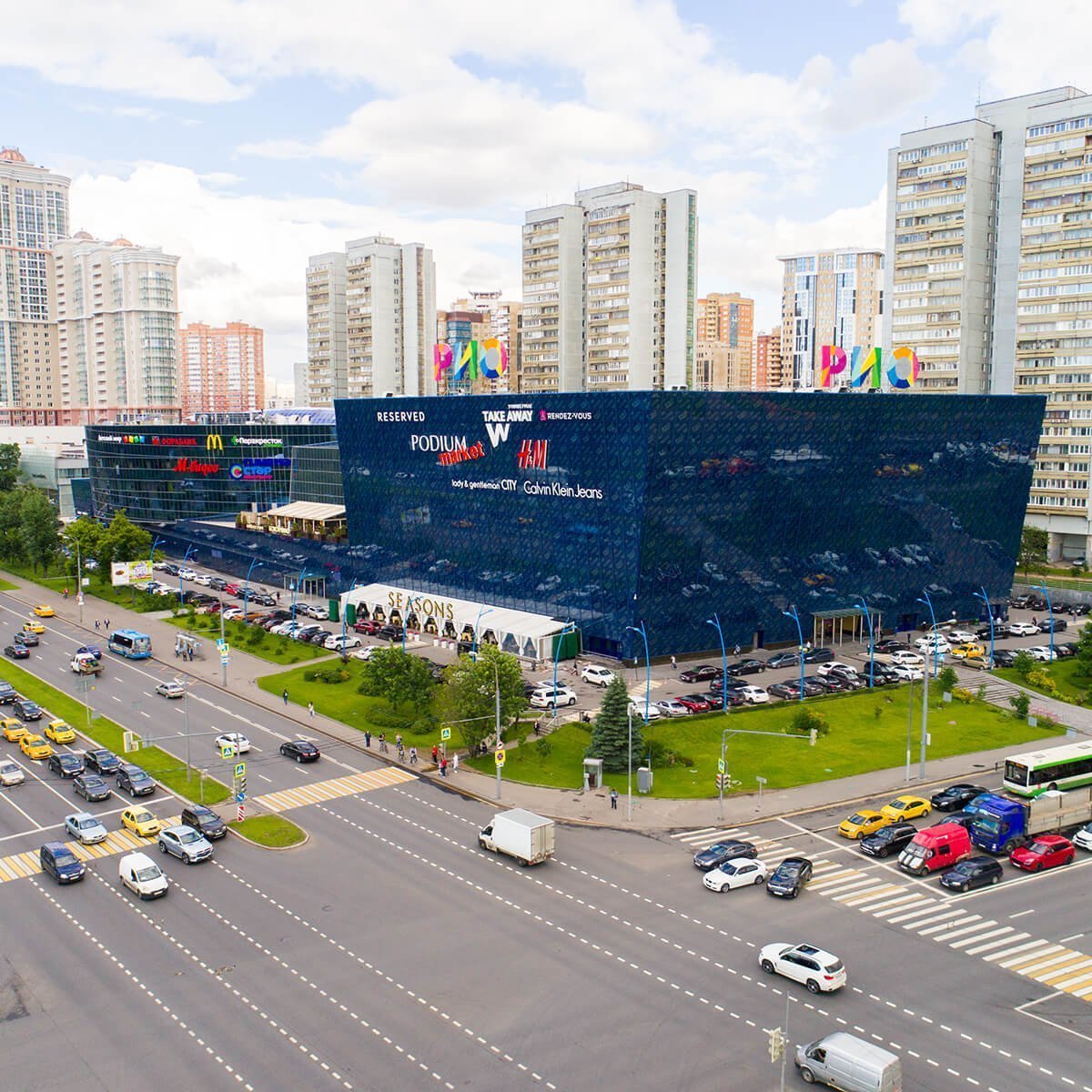 Մոսկվայի որոշ առևտրի կենտրոններից մարդկանց տարհանում են