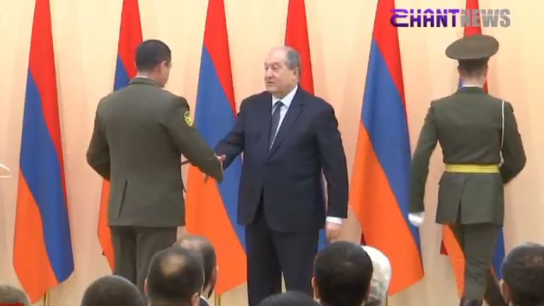 ՀՀ նախագահականում մեկնարկել է Բանակի օրվան նվիրված պարգևատրման արարողությունը