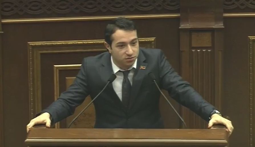 Օրենքների նախագծերի քննարկումների կառուցողական մթնոլորտն ԱԺ լիագումար նիստում, ցավոք, չի ունենում տրամաբանական շարունակություն