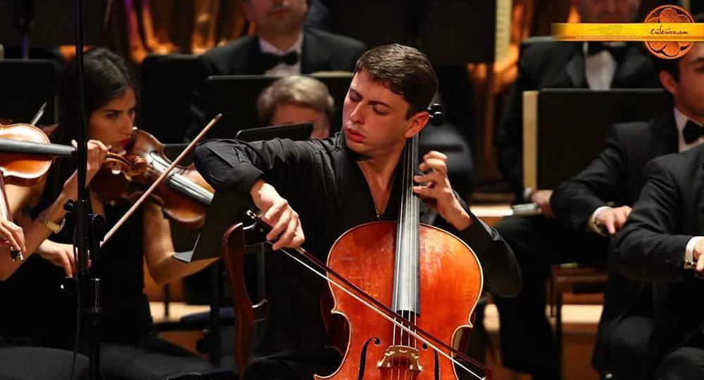 ​​​​​​​Աշխարհահռչակ թավջութակահար Նարեկ Հախնազարյանը հանդես կգա Ֆիլհարմոնիկի հետ