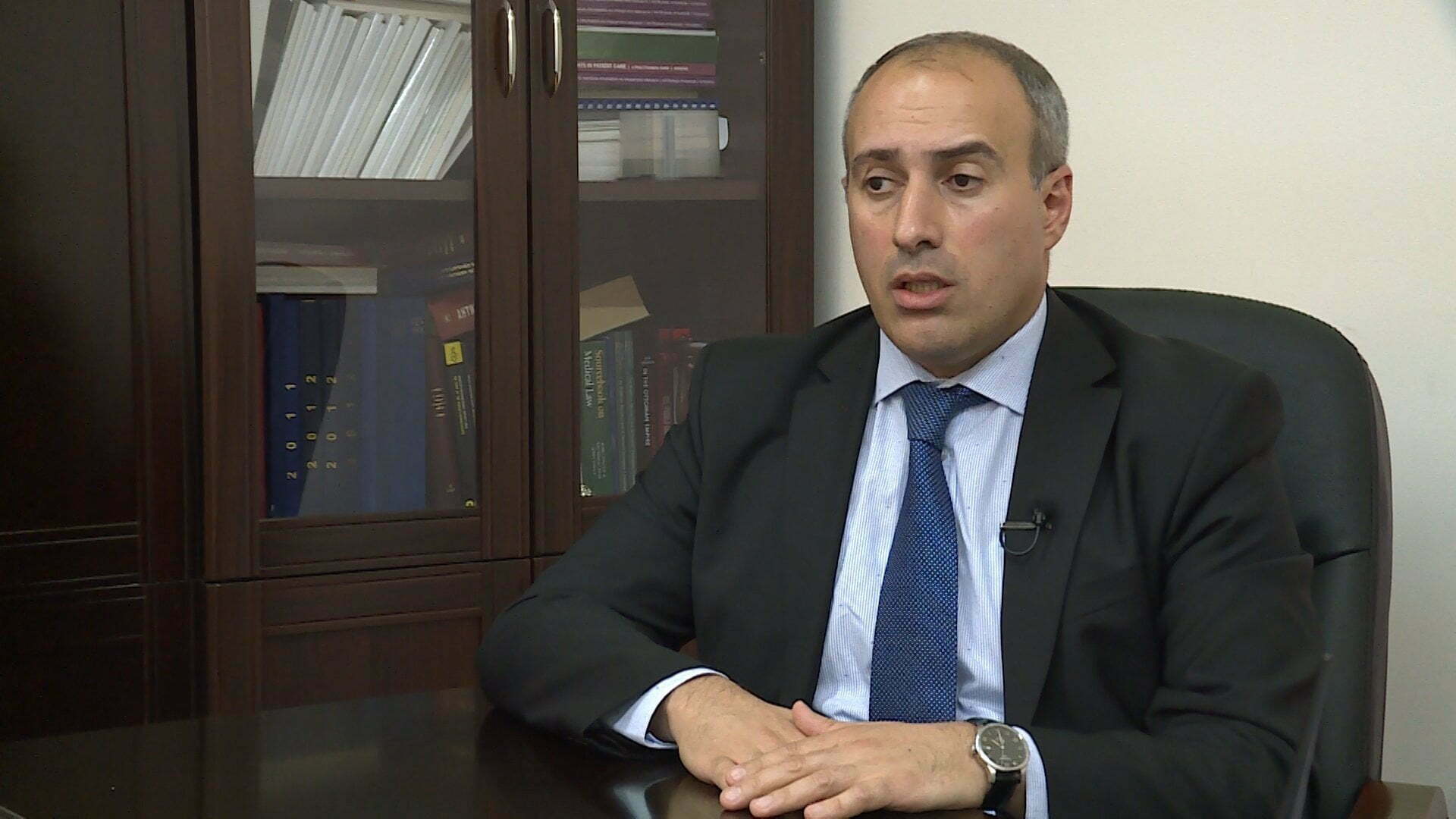 Սուրեն Քրմոյանն ազատվել է արդարադատության նախարարի տեղակալի պաշտոնից