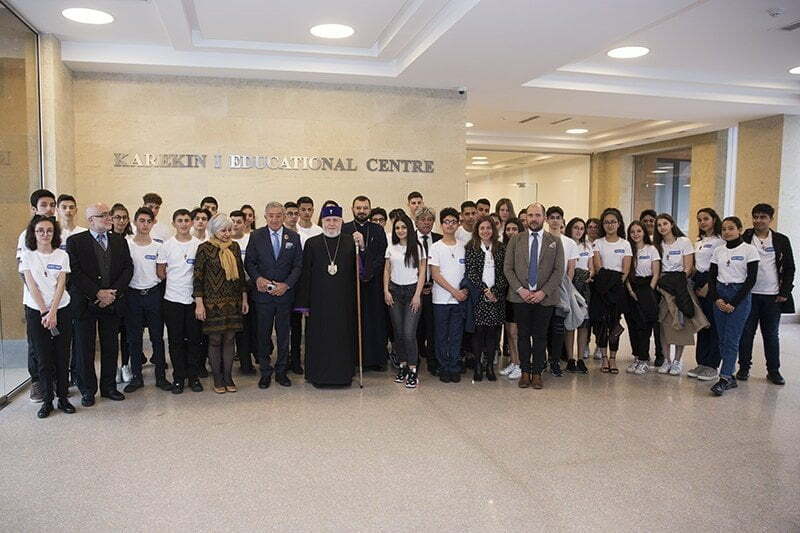 Մարսելի համազգային դպրոցի և Փարիզի դպրոցասեր միության վարժարանի աշակերտները այցելել են Մայր Աթոռ