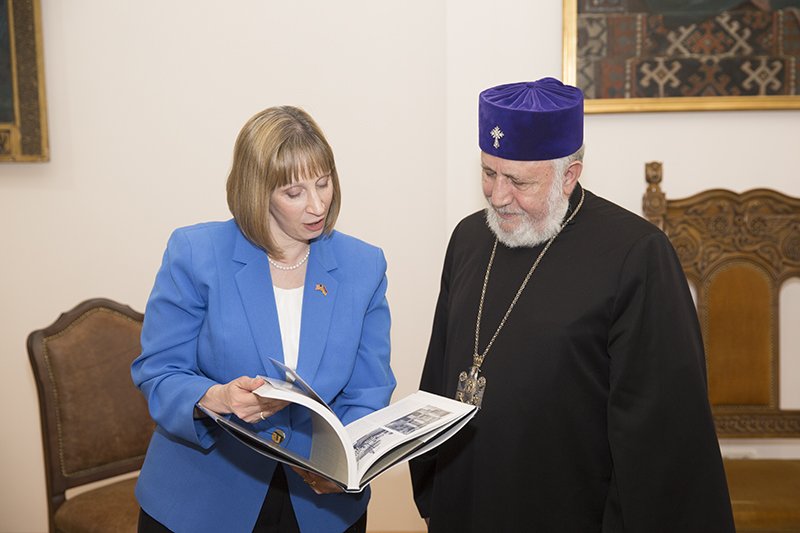Ամենայն Հայոց Կաթողիկոսը ընդունել է ՀՀ-ում ԱՄՆ դեսպանին