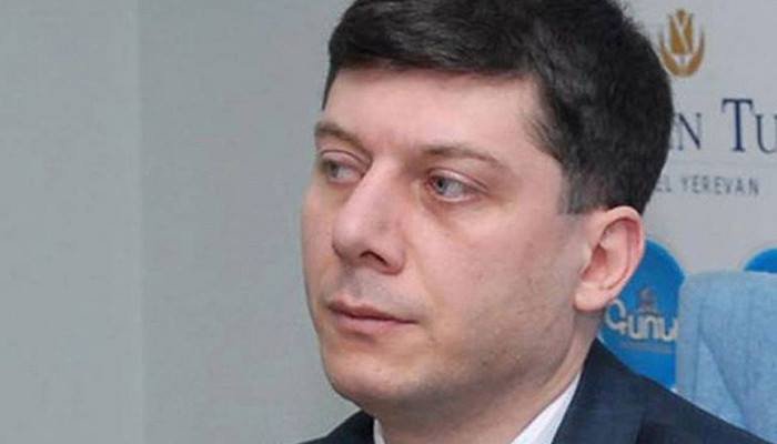 Հովսեփ Խուրշուդյանը՝ մաքսազերծման կետի աշխատակցին աշխատանքից ազատելու մասին