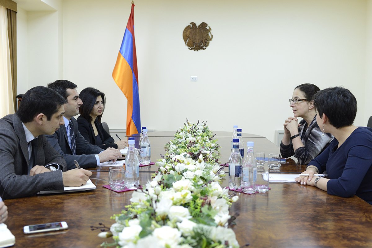 Հակոբ Արշակյանն ընդունել է «Միցուբիշի Հեվի Ինդասթրիս» ընկերության խորհրդի անդամ Քրիստինա Ահմաջյանին