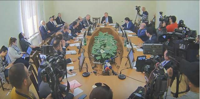 ԱԺ մշտական հանձնաժողովի նիստ. ուղիղ եթեր