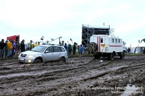 Փրկարարներն արգելափակումից դուրս են բերել ավտոմեքենաները