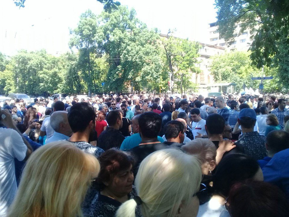 Ցուցարարները բացեցին Բաղրամյան պողոտան․ բողոքի ակցիան ավարտվեց