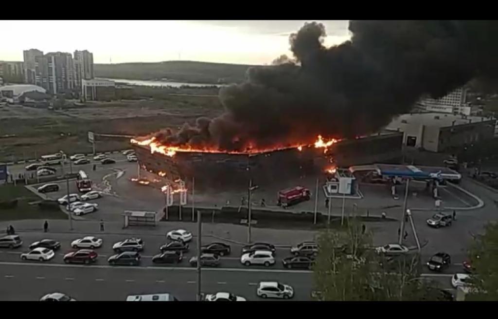 Կեմերովոյի ավտոսրահներից մեկում հրդեհ է բռնկվել