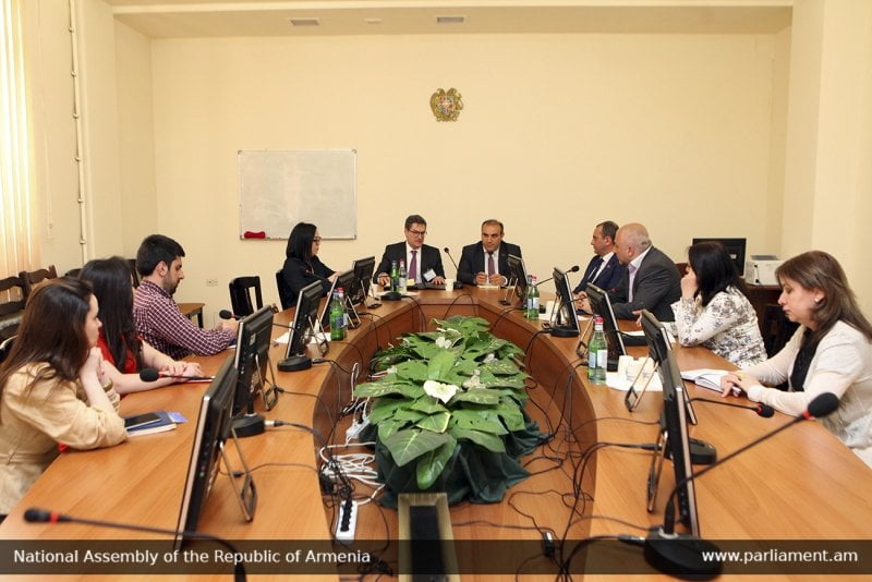 Քննարկվել են քաղծառայությունում արժանիքային համակարգին վերաբերող հարցեր