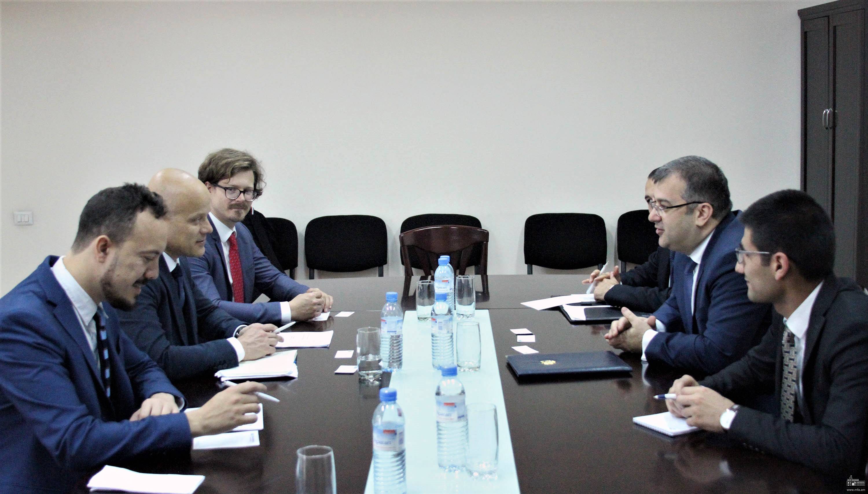 ՀՀ ԱԳ նախարարի տեղակալն ընդունեց ԵԱՀԿ գործող նախագահի Հարավային Կովկասի հարցերով հատուկ ներկայացուցչին