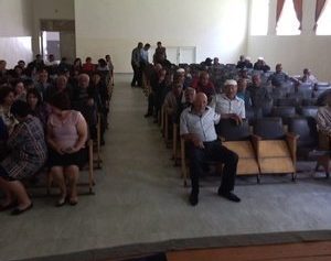 Համայնքներում շարունակվում են հանրային քննարկումները