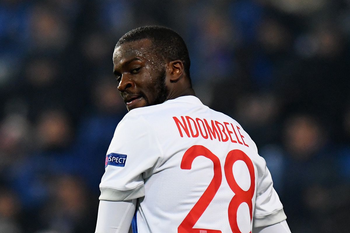 Նդոմբելեն կարիերան կշարունակի Անգլիայում