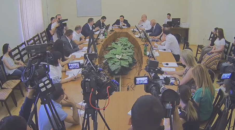 Ուսման վարձը եկամտային հարկով փոխհատուցելու մասին նախագիծը մերժվեց հանձնաժողովում