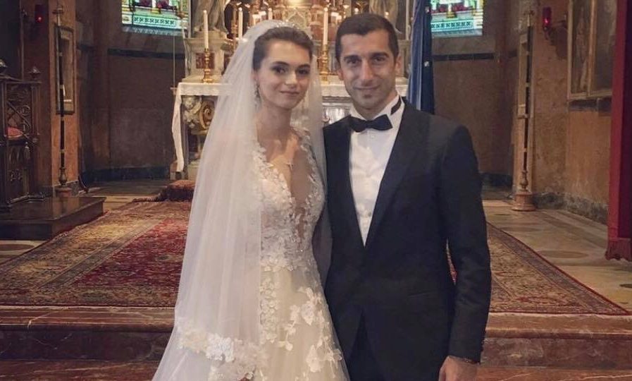 Մխիթարյանը լուսանկար է հրապարակել իր պսակադրությունից