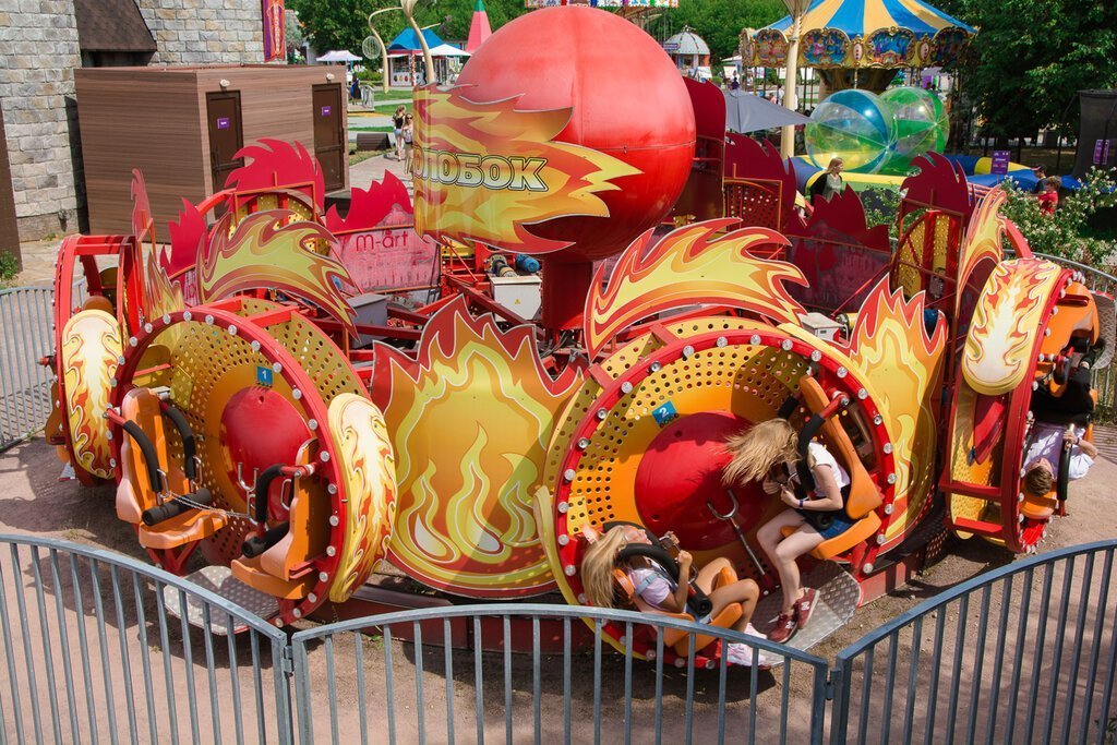 Մոսկվայում ատրակցիոնից երեխաներ են ընկել