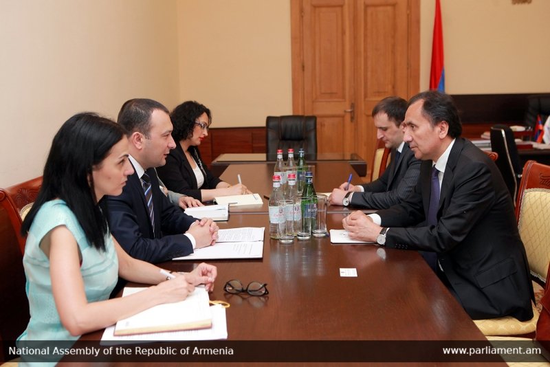 Վահե Էնֆիաջյանն ընդունել է Հայաստանում Տաջիկստանի արտակարգ և լիազոր դեսպանին