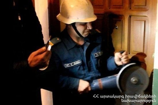 Փրկարարները բացել են փակ դռները